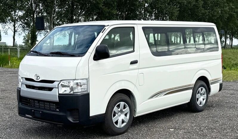 Toyota Hiace 2018 Van full