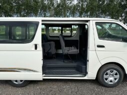 Toyota Hiace 2018 Van full