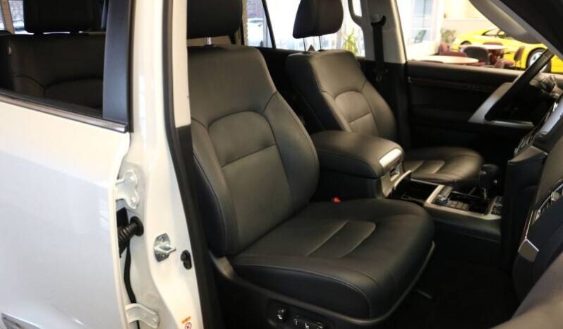 Toyota Land Cruiser 2019 SUV Used full