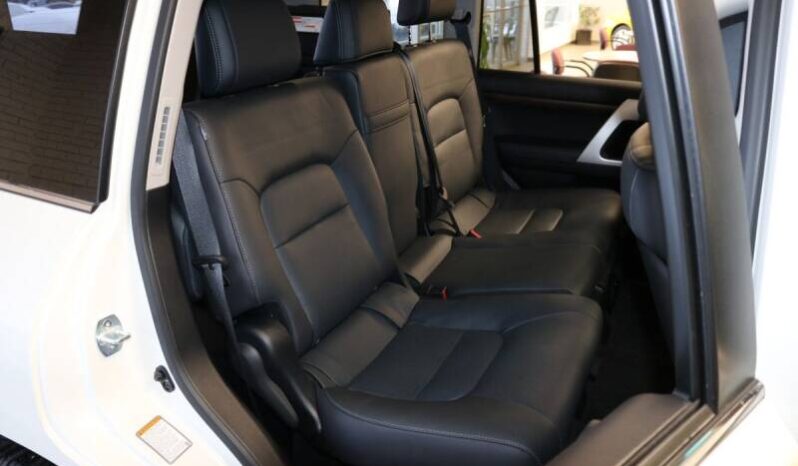 Toyota Land Cruiser 2019 SUV Used full