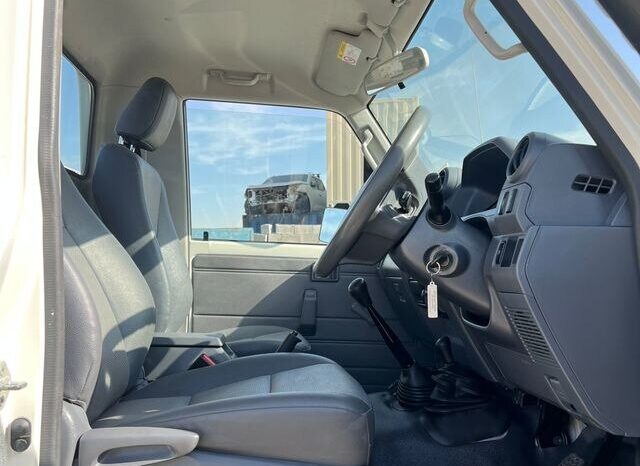 Toyota Land Cruiser 2020 Pickup Truck Used full