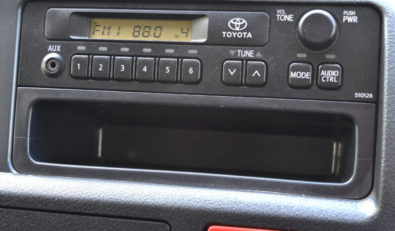 Toyota Hiace 2018 Van Used full