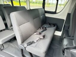 Toyota Hiace 2018 Van full