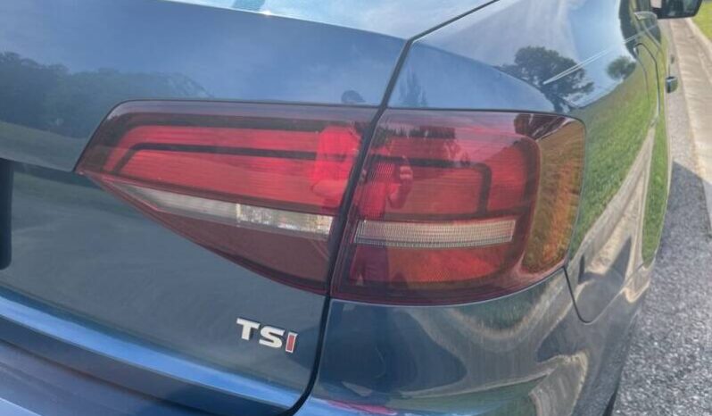 Volkswagen Jetta 2017 Sedan Used full