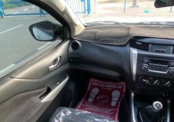 Nissan NAVARA 2017 SUV Used full