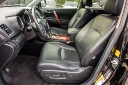 Toyota HIGHLANDER 2011 SUV Used full