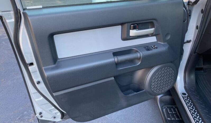 Toyota FJ Cruiser 2013 SUV Used full