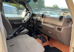 Toyota Land Cruiser 2017 Pickup Truck Used full