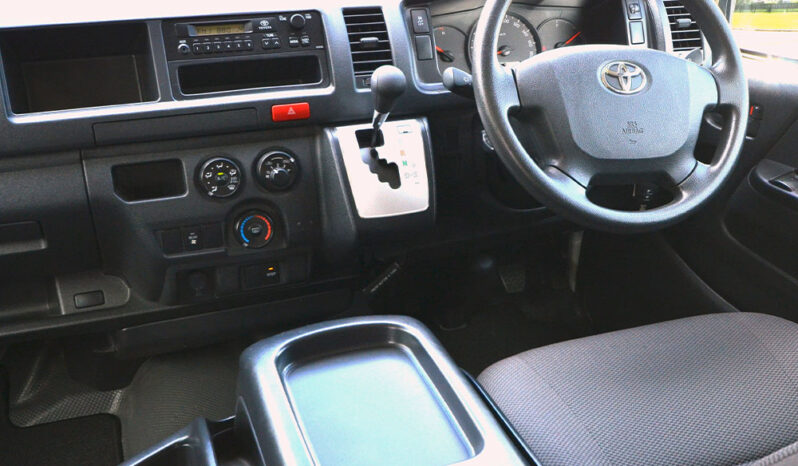 Toyota Hiace 2018 Van Used full