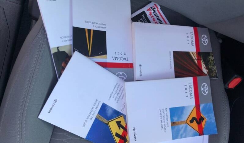 Toyota Tacoma 2017 Pickup Truck Used full