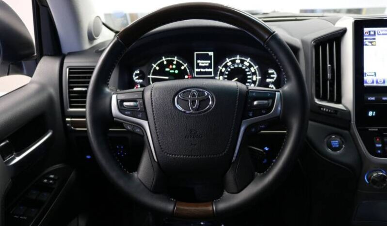 Toyota Land Cruiser 2019 SUV Used full