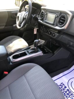 Toyota Tacoma 2017 Pickup Truck Used full