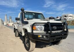 Toyota Land Cruiser 2020 Pickup Truck Used full