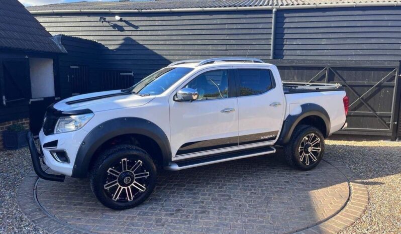 Nissan NAVARA 2017 SUV Used full