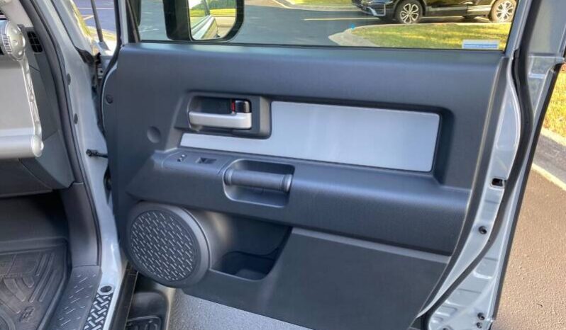 Toyota FJ Cruiser 2013 SUV Used full