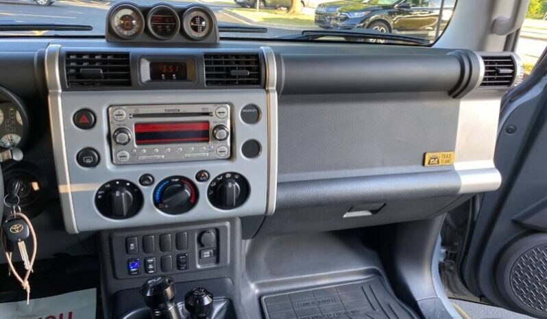 Toyota FJ Cruiser 2013 SUV Used full