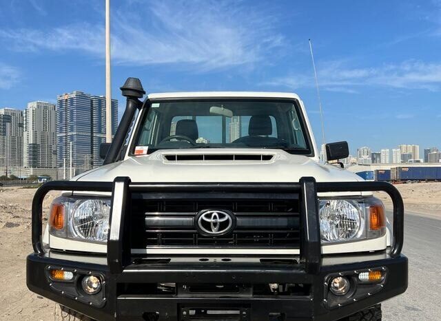 Toyota Land Cruiser 2020 Pickup Truck Used full