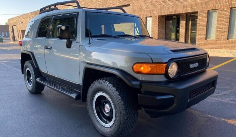 Toyota FJ Cruiser 2013 SUV Used full