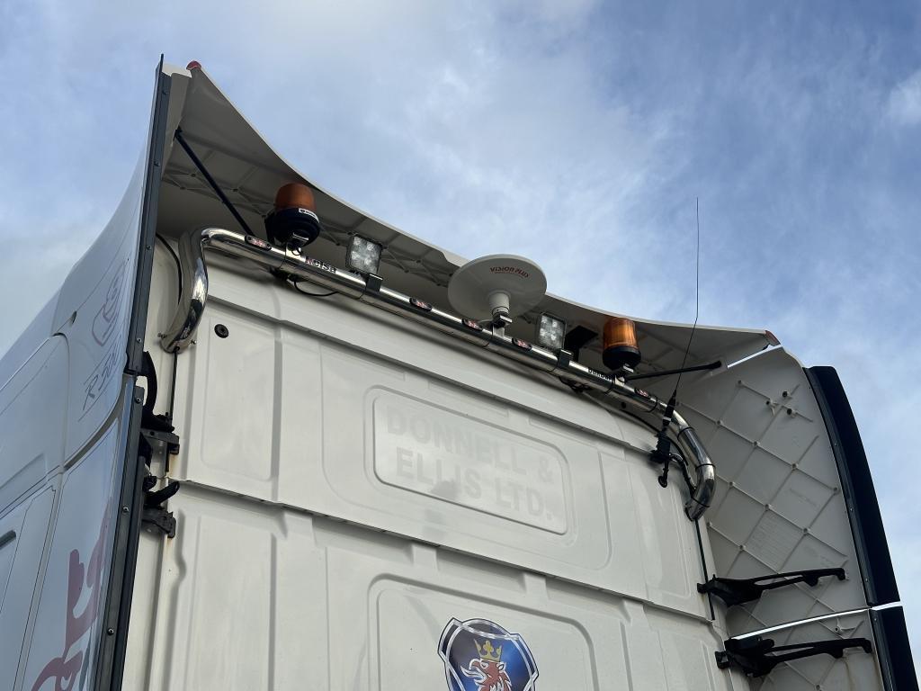 Scania R560 STREAMLINE 6X2 TWIN WHEEL TAG - Image 17