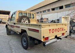 Toyota Land Cruiser 2017 Pickup Truck Used full