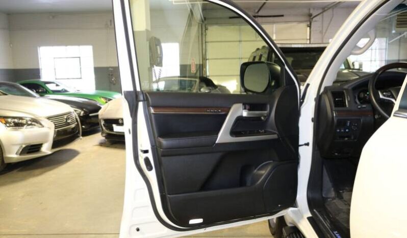 Toyota Land Cruiser 2019 SUV Used full