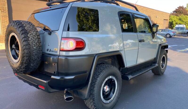 Toyota FJ Cruiser 2013 SUV Used full