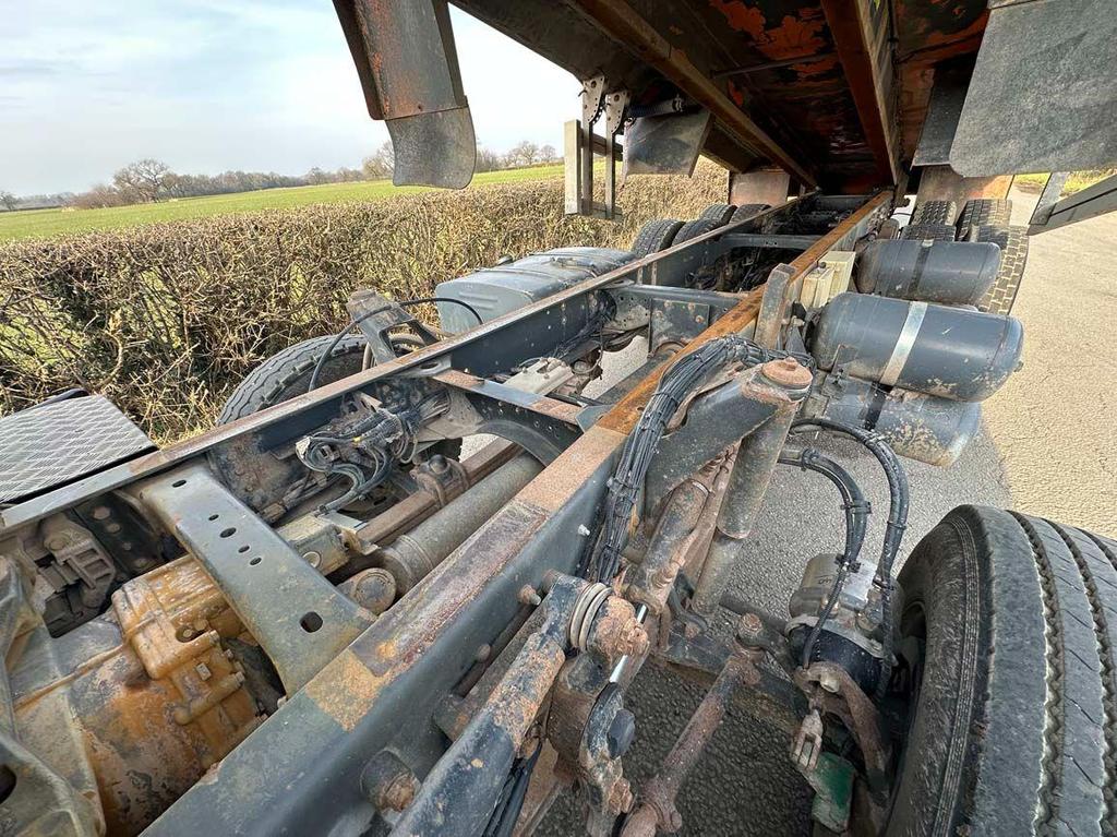 Scania P Series P400 8 X 4 Steel Body Tipper 12.7 - Image 4