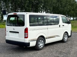 Toyota Hiace 2018 Van full
