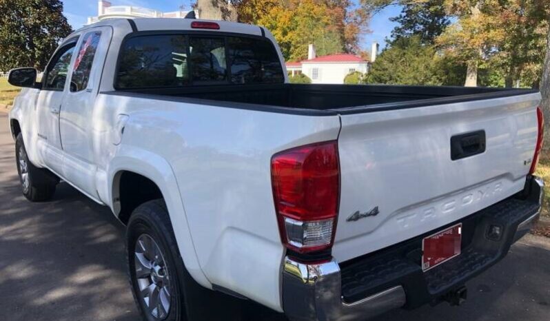 Toyota Tacoma 2017 Pickup Truck Used full