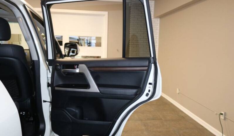 Toyota Land Cruiser 2019 SUV Used full
